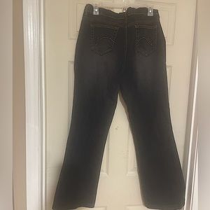 Ladies Gloria Vanderbilt Black Washed Jeans